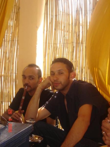 hay les ec je suis bour� non h�h�h� je rigole je tombe jamais ??